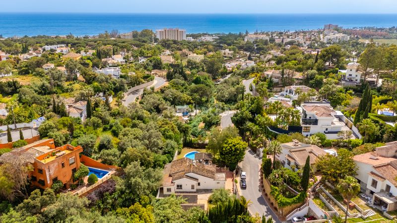 Foto 46f953f5-3155-4b6e-9060-5067a4b42ca8. Casa amb aparcament piscina a El Rosario - Ricmar Marbella