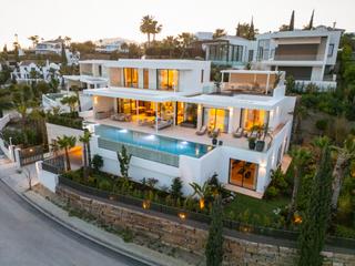 Casa en Los Flamingos. Exquisita villa de lujo con impresionantes vistas al mar en bena