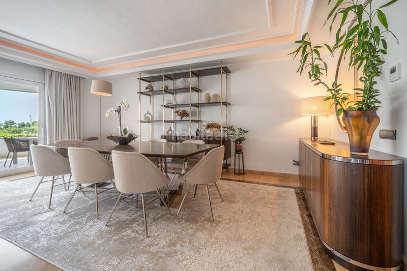 Foto 9b52f201-6b82-49ad-adbe-bd36ff95952b. Apartament amb aparcament a Puerto Banús Marbella