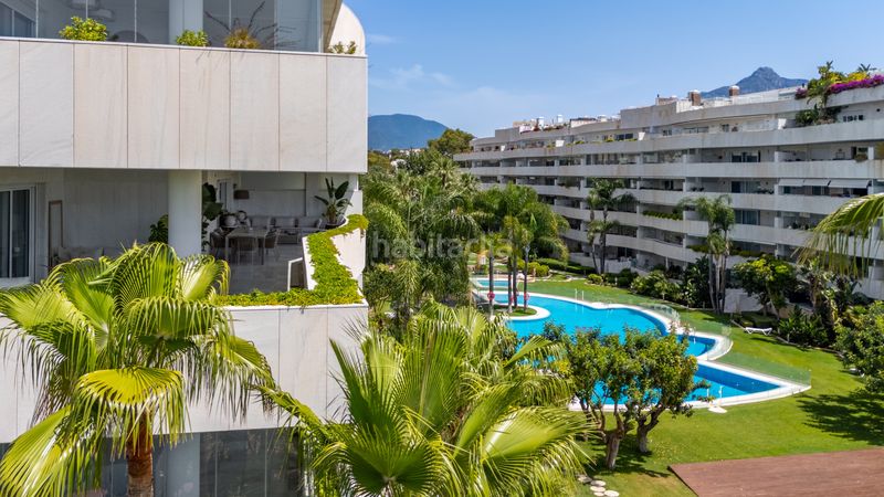Foto a6fe17f1-5cb1-42f6-b9a9-a937a5427162. Apartament amb aparcament a Puerto Banús Marbella