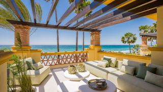 Appartement à Río Real. Impresionante apartamento recientemente renovado frente al mar e