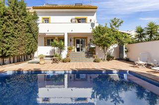 Casa pareada en San Pedro de Alcántara Pueblo