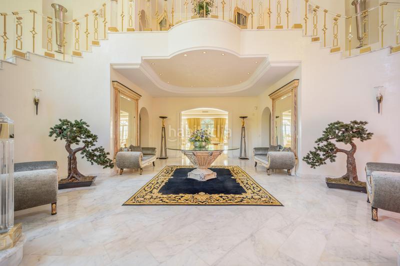 Foto 96eaf7a6-435d-41dd-bc5c-8de0732fe4f3. Maison avec chauffage parking piscine dans Sierra Blanca Marbella