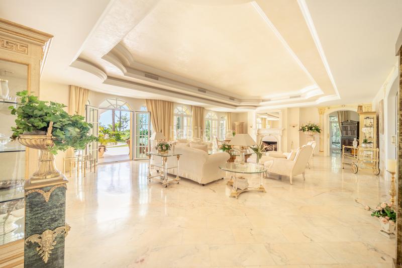 Foto 97b171d0-ac64-4c15-a520-db5ae0786034. Maison avec chauffage parking piscine dans Sierra Blanca Marbella