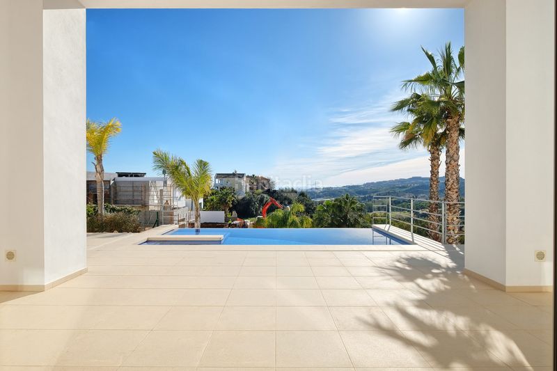 Foto 5745a60b-d39c-4a8b-87ef-3d5fd34d1ecb. Casa amb aparcament piscina a los arqueros - puerto del almendro Benahavís