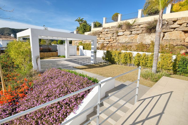 Foto dae45075-6426-4096-8ddd-6699b7b86b6f. Casa amb aparcament piscina a los arqueros - puerto del almendro Benahavís