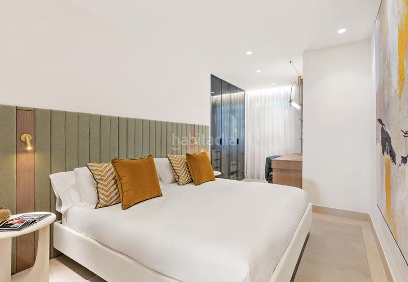 Foto 5c051a65-9c78-4d4c-a1f4-f25bca5f0677. Planta baja apartamento de lujo frente al mar en venta en la nueva milla de oro, en Estepona