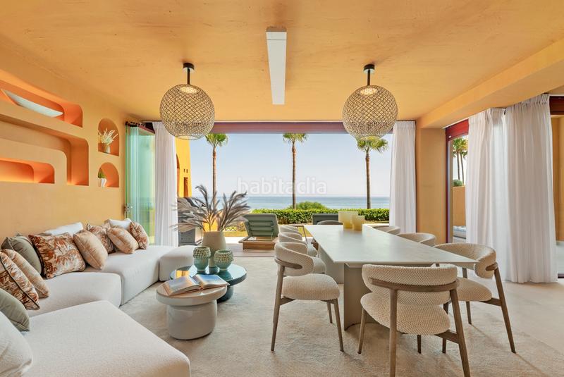 Foto 783de57c-d0ab-4c54-a9be-4844a62e5d01. Planta baja apartamento de lujo frente al mar en venta en la nueva milla de oro, en Estepona