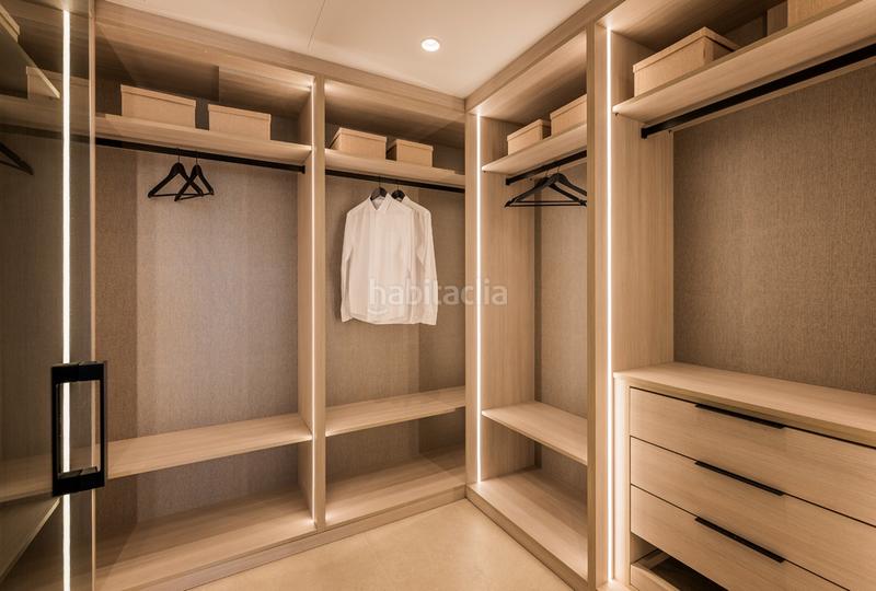 Foto cd84a724-d50f-424d-93e6-6727e43cfc15. Planta baja apartamento de lujo frente al mar en venta en la nueva milla de oro, en Estepona
