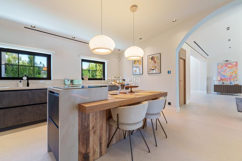 Foto 107f5982-4ba4-4791-ae2d-446cff9e0678. Casa con parcheggio piscina in Puerto Banús Marbella