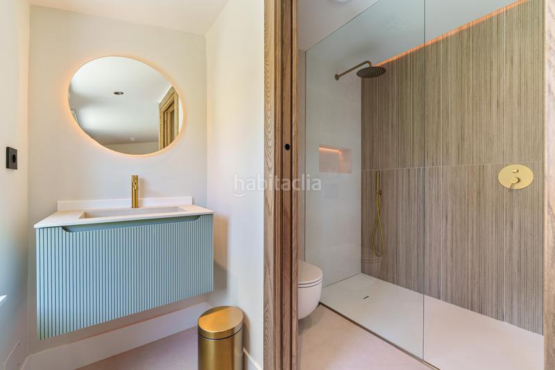 Foto b8fb7cdc-7909-498b-882e-89c0ed4ab5c3. Casa con parcheggio piscina in Puerto Banús Marbella