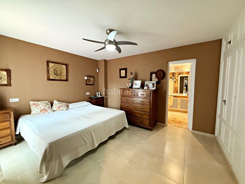 Foto 495c48d5-9c5b-48a8-bd01-2ac6d51fed96. Rez-de-chaussée avec parking piscine dans Nueva Andalucía centro Marbella