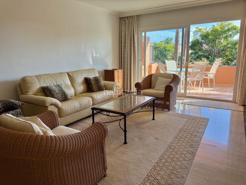 Foto 76e1e707-c24b-454f-99f3-9a5904368e96. Miete appartement mit parking pool in Puerto Banús Marbella