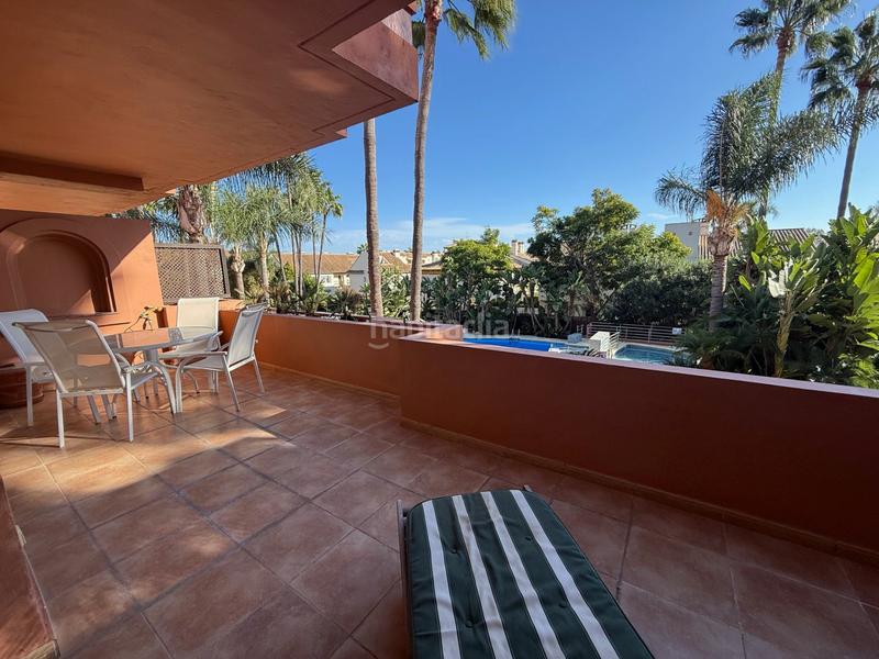 Foto fb857f23-b31d-4f62-a99c-1b43000924fb. Rent apartment with parking pool in Puerto Banús Marbella