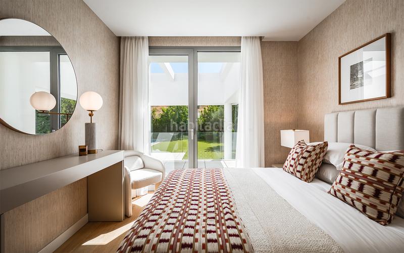 Foto 8d8b1ab3-f42b-484f-9a13-4ed1319b8282. House with parking pool in Paraiso - Barronal Estepona