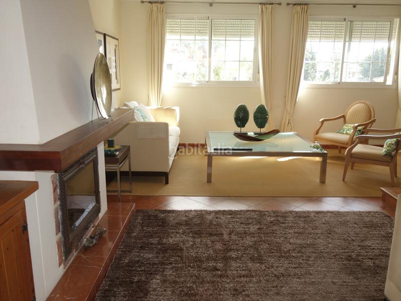 Foto d207355c-01c9-4d1d-a6b7-fd08c4ebfe6c. Casa en Nueva Andalucía centro Marbella