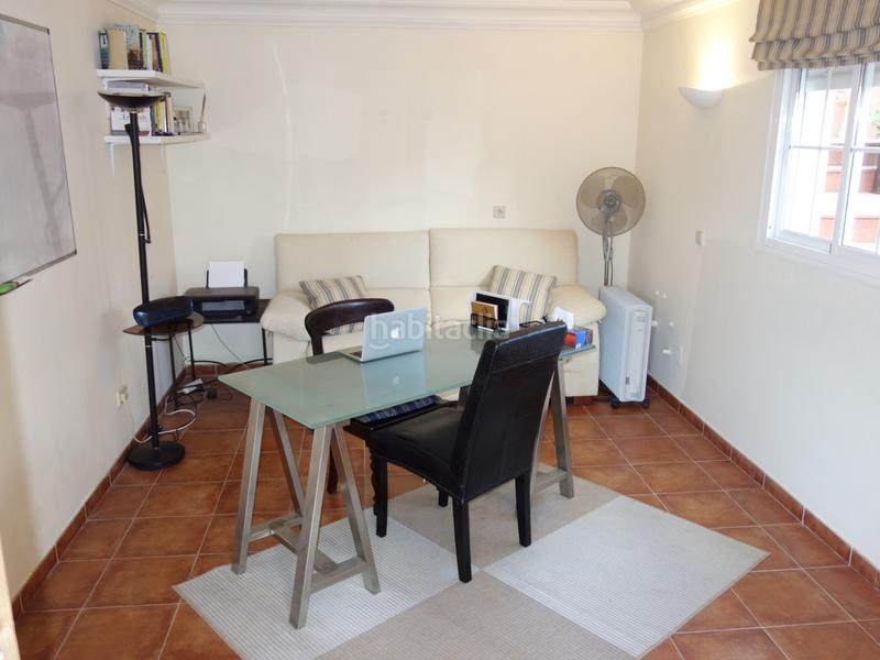 Foto 1e3eff90-e185-4b3a-9524-af453acfac62. House with parking in Nueva Andalucía centro Marbella