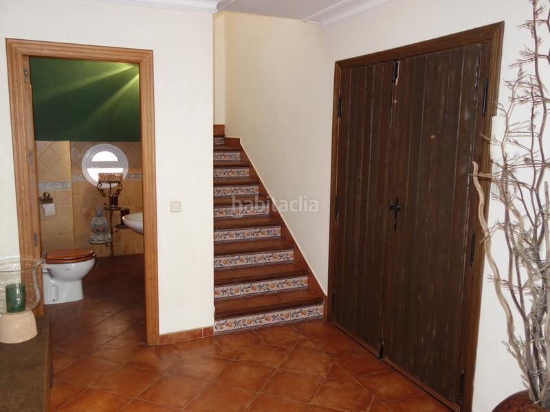 Foto 33f7fd3b-b377-4870-9503-1a4108edb6d3. House with parking in Nueva Andalucía centro Marbella