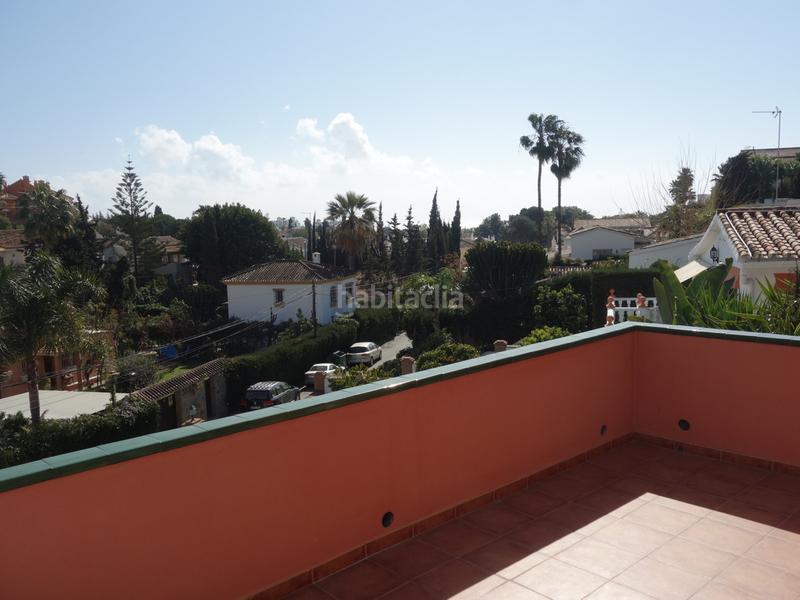 Foto 49b1f142-c85f-4a6b-b809-0ec9f25499c0. House with parking in Nueva Andalucía centro Marbella