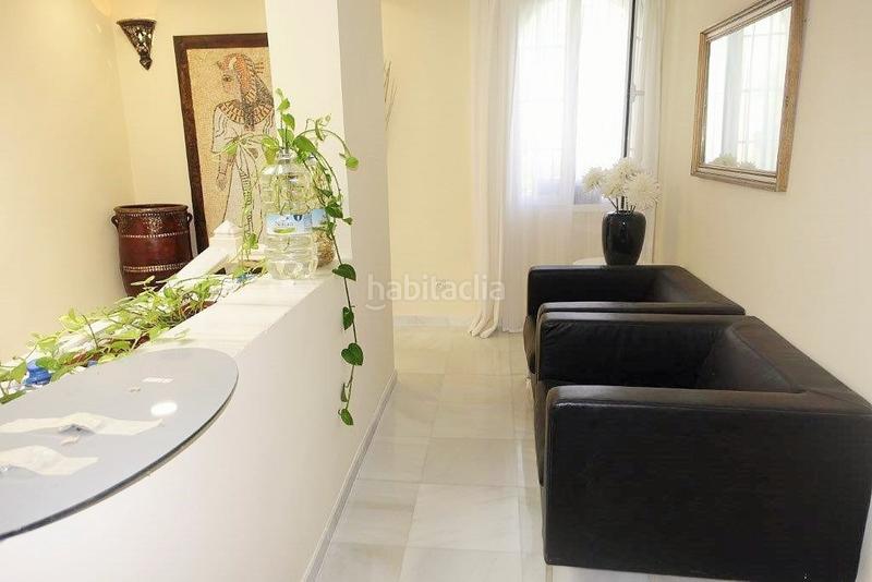 Foto 1f795c39-080a-4951-81b0-ff7356aa87af. Casa con parcheggio piscina in Nueva Andalucía centro Marbella