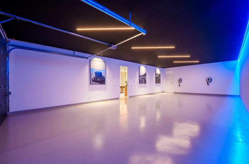 Foto 38ef37b8-cb06-4ab4-b2f1-7d3772dd3254. Casa amb aparcament piscina a La Quinta Benahavís