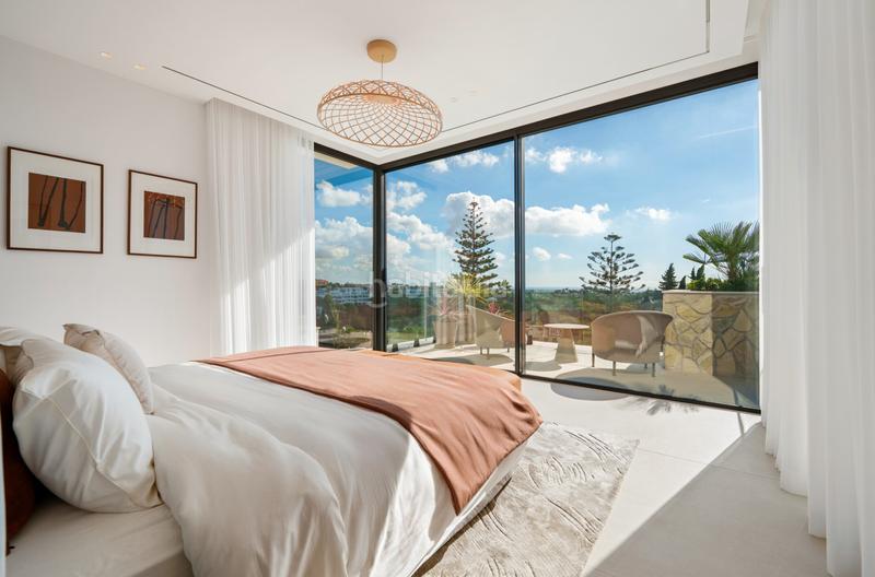 Foto 4076946f-2d98-47d1-a390-5617a7f9e151. Casa amb aparcament piscina a La Quinta Benahavís