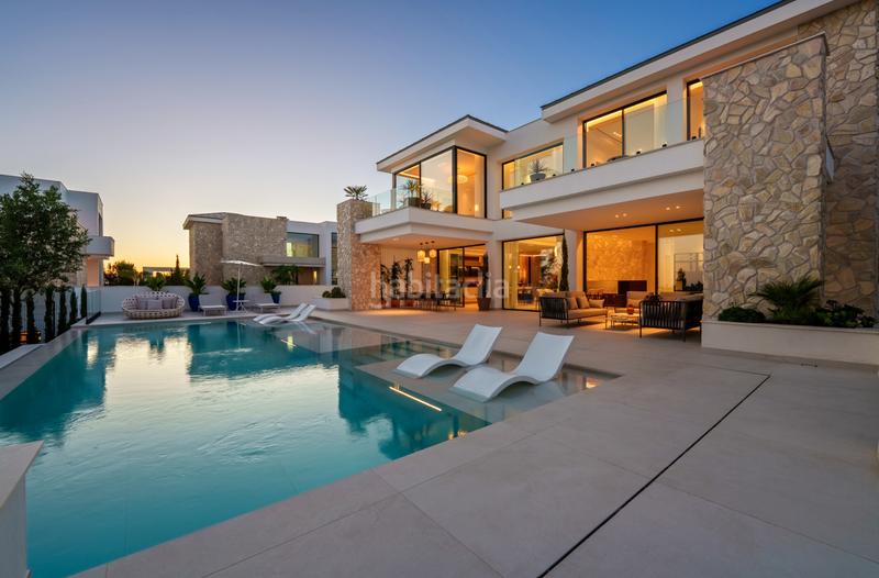 Foto 52101f64-3cd3-4bf9-8bf1-23ab7e0bb850. Casa amb aparcament piscina a La Quinta Benahavís