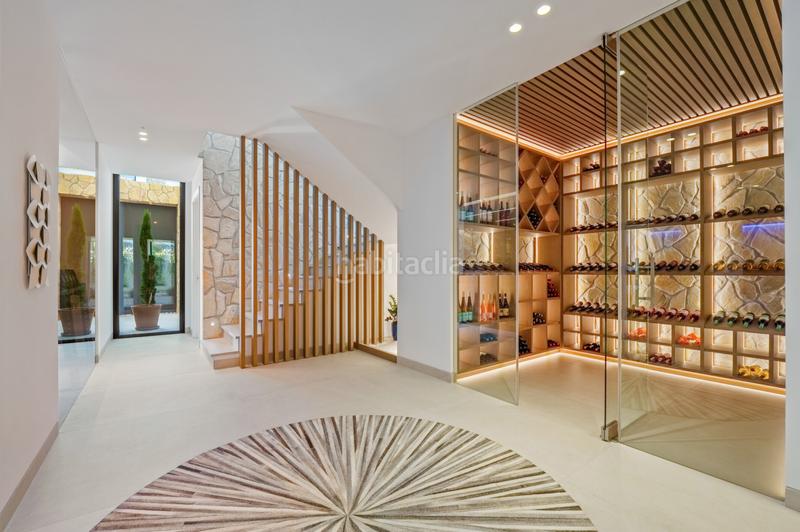 Foto 974dc6a1-e1f3-49e6-89dd-7d8816e9766e. Casa amb aparcament piscina a La Quinta Benahavís