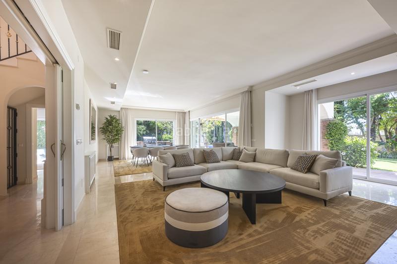 Foto 6aab26ea-a1bd-4af1-ba56-b45b89bb7467. Casa con parcheggio piscina in La Quinta Benahavís