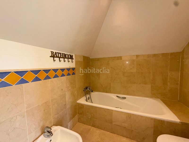 Foto b1d0e4cc-b611-49ca-b7e1-a9c90abbc234. Àtic amb aparcament piscina a Las Brisas Marbella