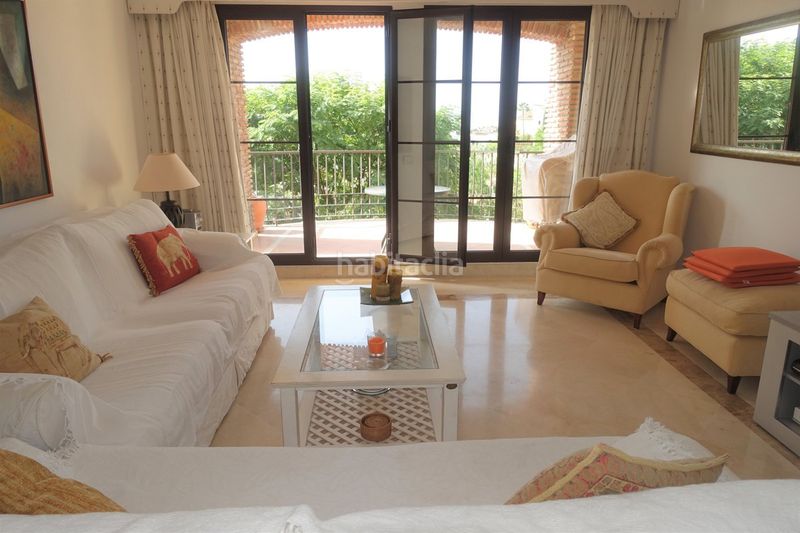 Foto bb563d12-02f6-4daa-ac70-fe9add415511. Apartment with parking pool in Benahavís pueblo Benahavís
