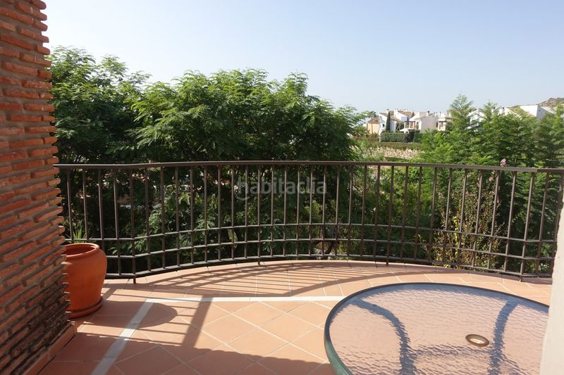 Foto c533fa58-6f9c-4f7f-bef1-de73fcf4b935. Apartment with parking pool in Benahavís pueblo Benahavís