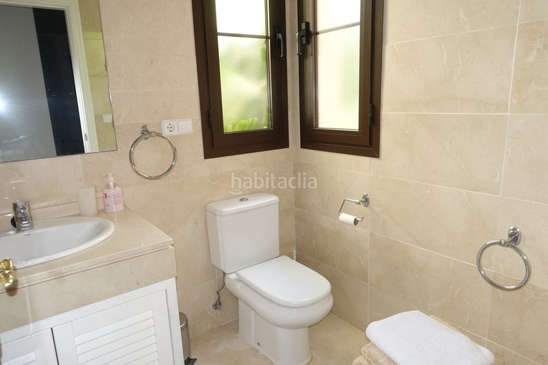 Foto ce764486-9f48-4982-8308-2a9523be2967. Apartment with parking pool in Benahavís pueblo Benahavís