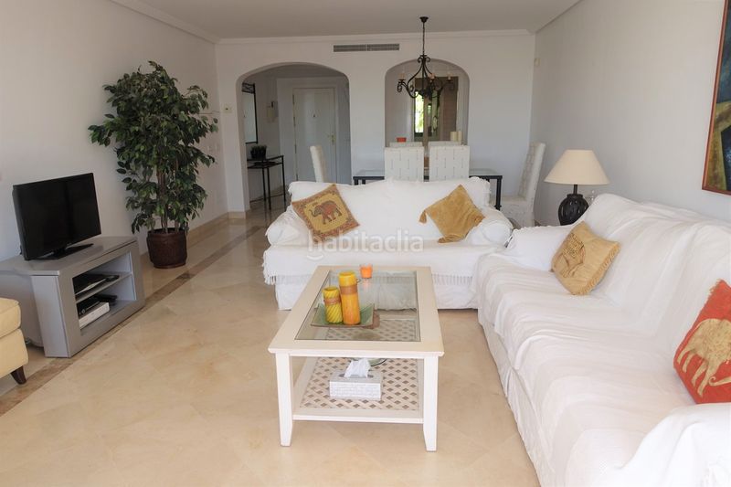 Foto dd78cf0b-0d0c-4fa0-9060-5cd35c5a60b4. Apartment with parking pool in Benahavís pueblo Benahavís