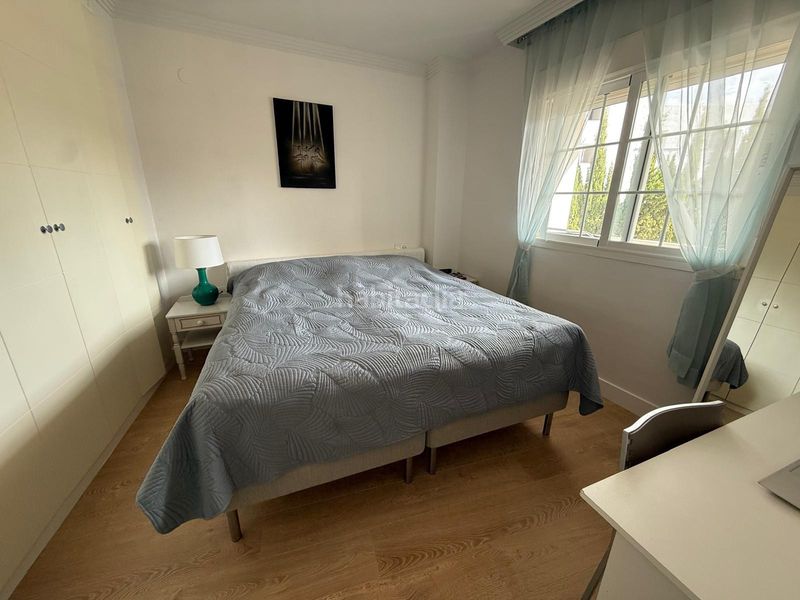 Foto 5f12edd6-d449-4c99-9489-442b77cd0b3e. Apartament amb piscina a Nueva Andalucía centro Marbella