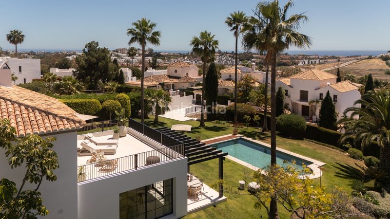 Foto ac61f76c-35c8-42e0-b184-1fc8a62506fd. Casa amb piscina a El Paraíso Benahavís
