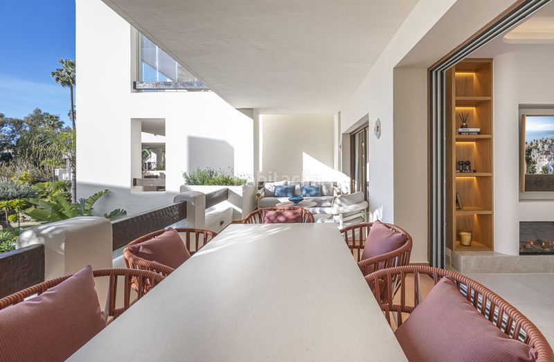 Foto 4a22d6ae-b0a3-4a81-82fa-1a79e1aeecdf. Apartament amb aparcament piscina a El Velerín Estepona