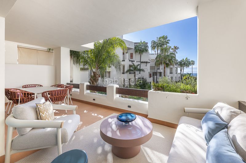 Foto 5ef12e58-441c-4e7e-a56f-e470e4894358. Apartament amb aparcament piscina a El Velerín Estepona