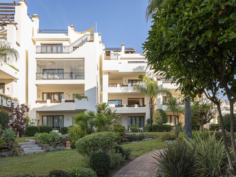 Foto 63c6b2b9-0468-49db-92de-b27a9df736bb. Apartament amb aparcament piscina a El Velerín Estepona