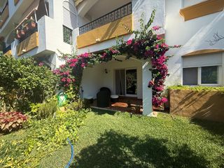Miete Erdgeschoss in La Carolina - Guadalpín. Apartamento en planta baja con jardín privado en los pinos de na