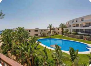 Apartament a Alto de los Monteros. Apartamento de 3 dormitorios  2 baños  los monteros  licencia tu