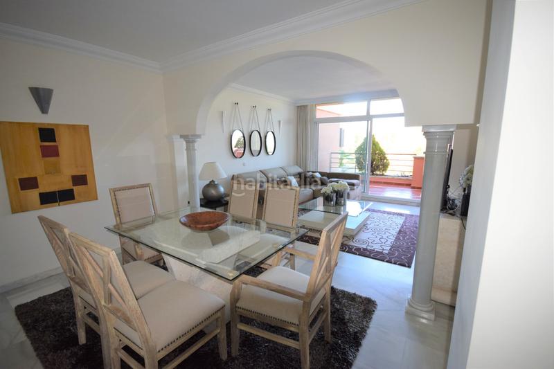 Foto 88b389b6-799f-4a4c-812c-01d5046aad6a. Apartament amb piscina a Nueva Andalucía centro Marbella