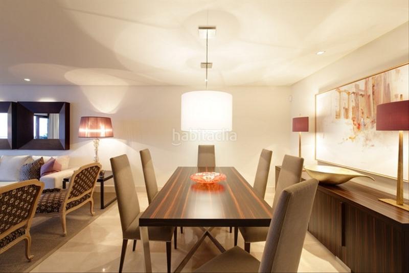 Foto f1615ee3-f28f-4cba-9bec-e4bab644d489. Penthouse with parking pool in Centro Estepona