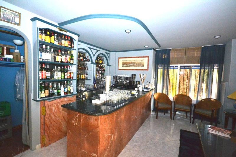 Foto d294bbd6-b7bb-4ad2-9ccb-24c0a609c445. Local comercial a Paraiso - Barronal Estepona