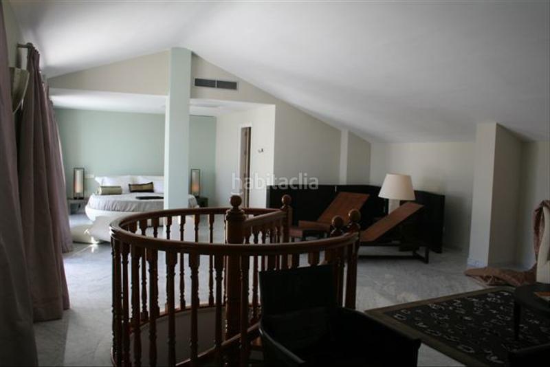 Foto 61ee277b-ae69-4f12-922b-7d067f5b046b. Penthouse with parking pool in Puerto Banús Marbella