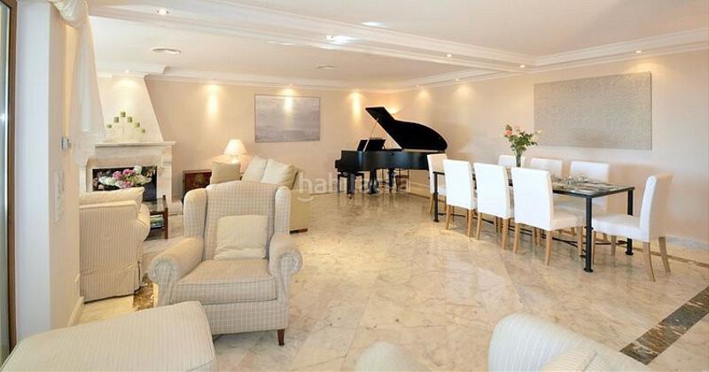 Foto 8b698836-6d65-46eb-8277-0d9e46799f39. Haus mit parking pool in El Rosario - Ricmar Marbella