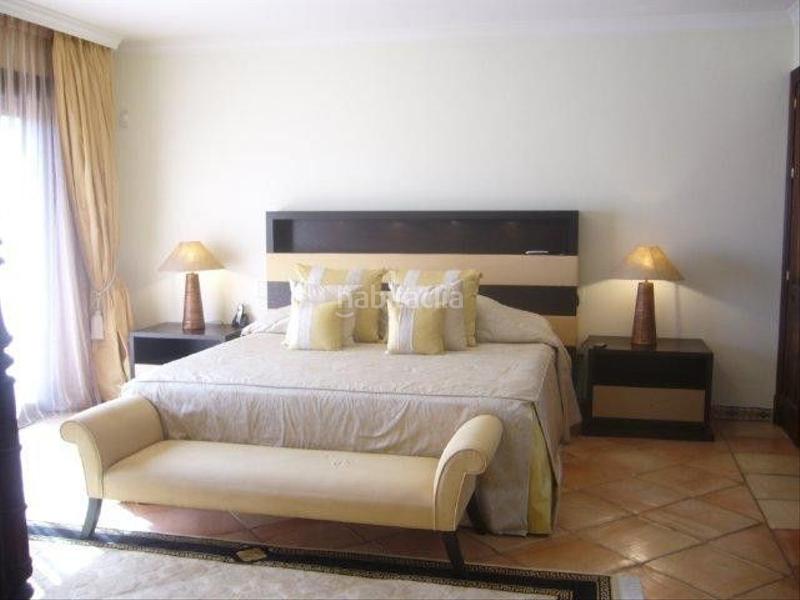 Foto 19a75c48-983d-4774-9898-8d36326dcb84. Rent house with parking pool in Puente Romano Marbella