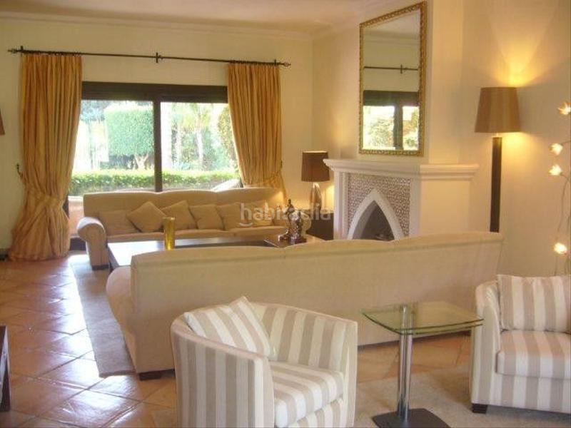 Foto 06b296eb-176e-4e39-8ee7-c8fe35774127. Location maison avec parking piscine dans Puente Romano Marbella