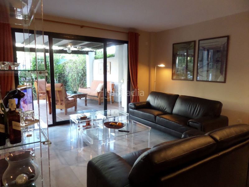 Foto f48abee4-f497-45ed-b295-29c549a02d45. Lloguer planta baixa amb calefacció aparcament piscina a Marbella