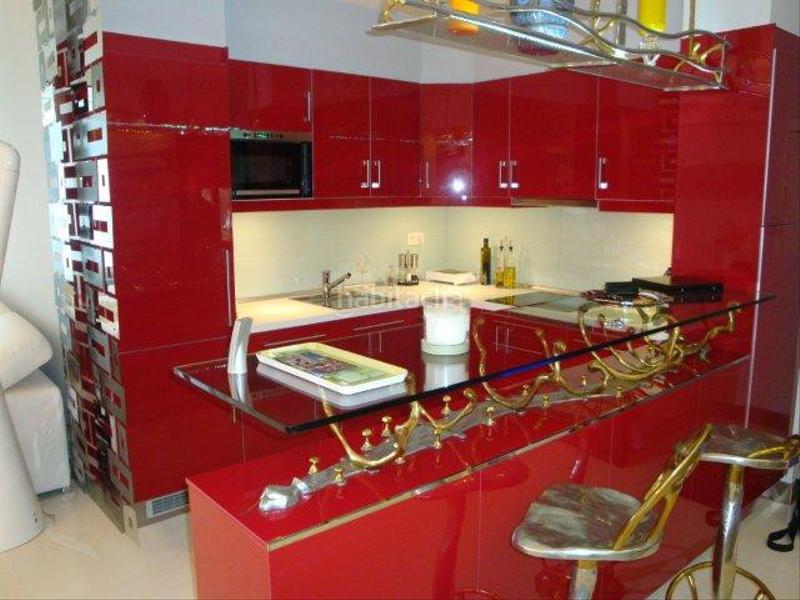 Foto 2719e781-966a-4994-903e-5a1ff62f309f. Rent penthouse with parking in Puerto Banús Marbella